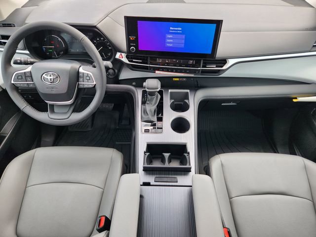 New 2026 Toyota Sienna XLE FWD image 22