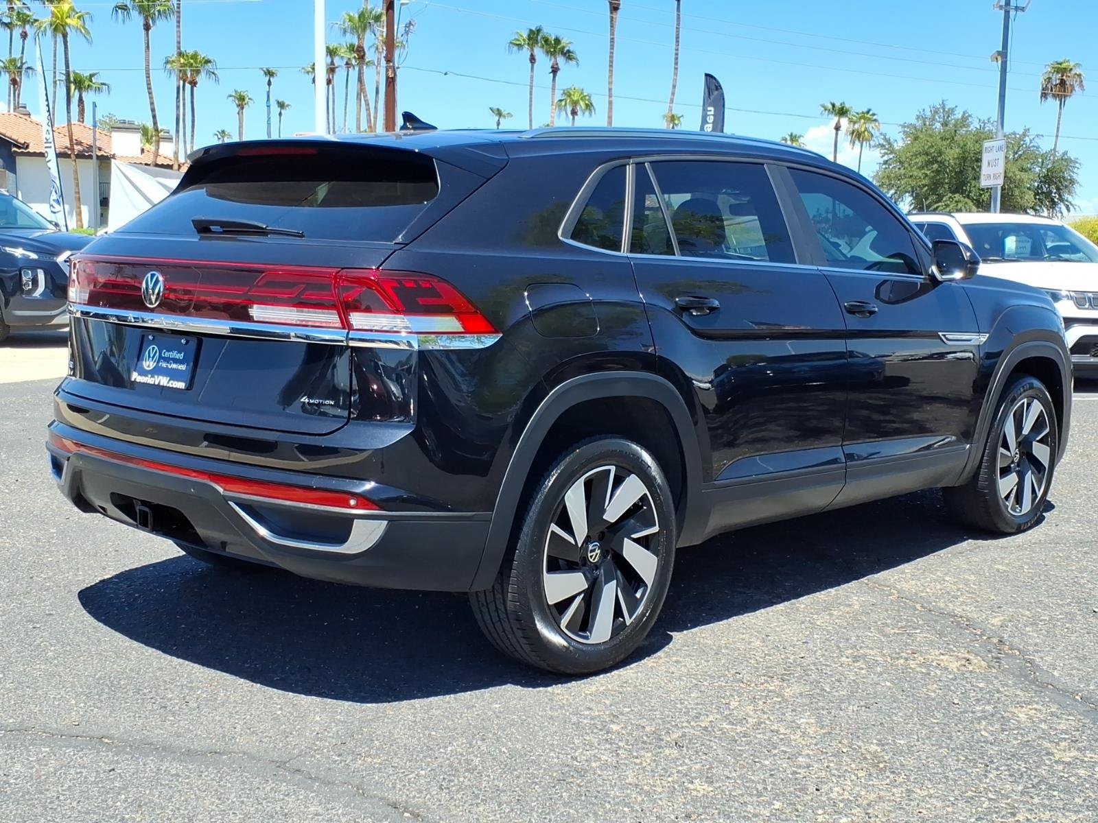 Certified 2024 Volkswagen Atlas Cross Sport SE AWD/4WD image 7