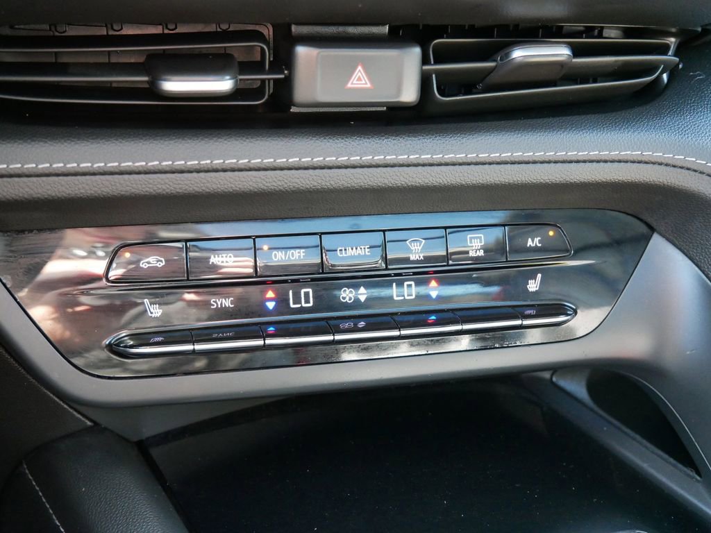 Used 2023 Buick Envision Essence w/ Technology Package I image 20