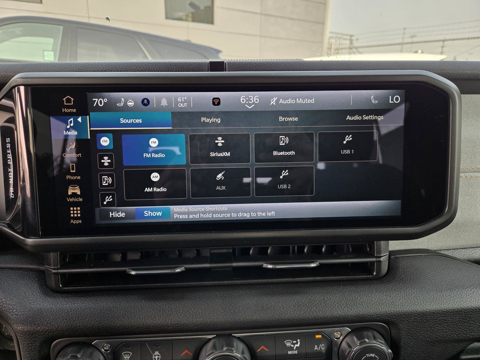 New 2026 Jeep Gladiator Sport AWD/4WD image 10