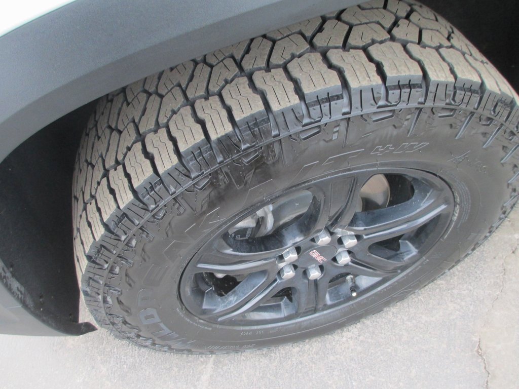 Used 2021 GMC Acadia AT4 w/ LPO, Floor Liner Package image 11