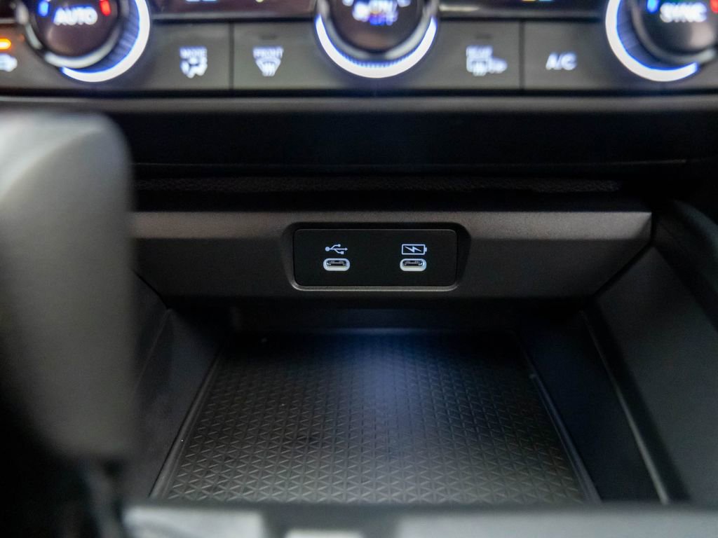 Certified 2025 Honda Accord SE image 25