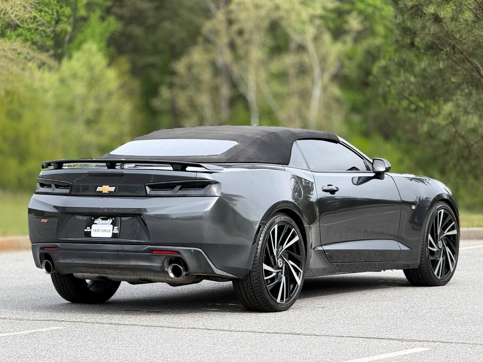 Used 2016 Chevrolet Camaro SS RWD image 11