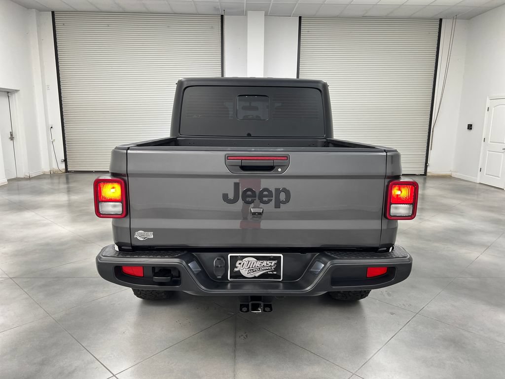 Used 2023 Jeep Gladiator Sport w/ Trailer Tow Package AWD/4WD image 8