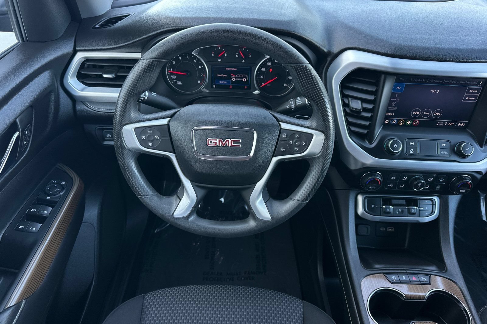 Certified 2021 GMC Acadia SLE w/ LPO, Cargo Package FWD image 17