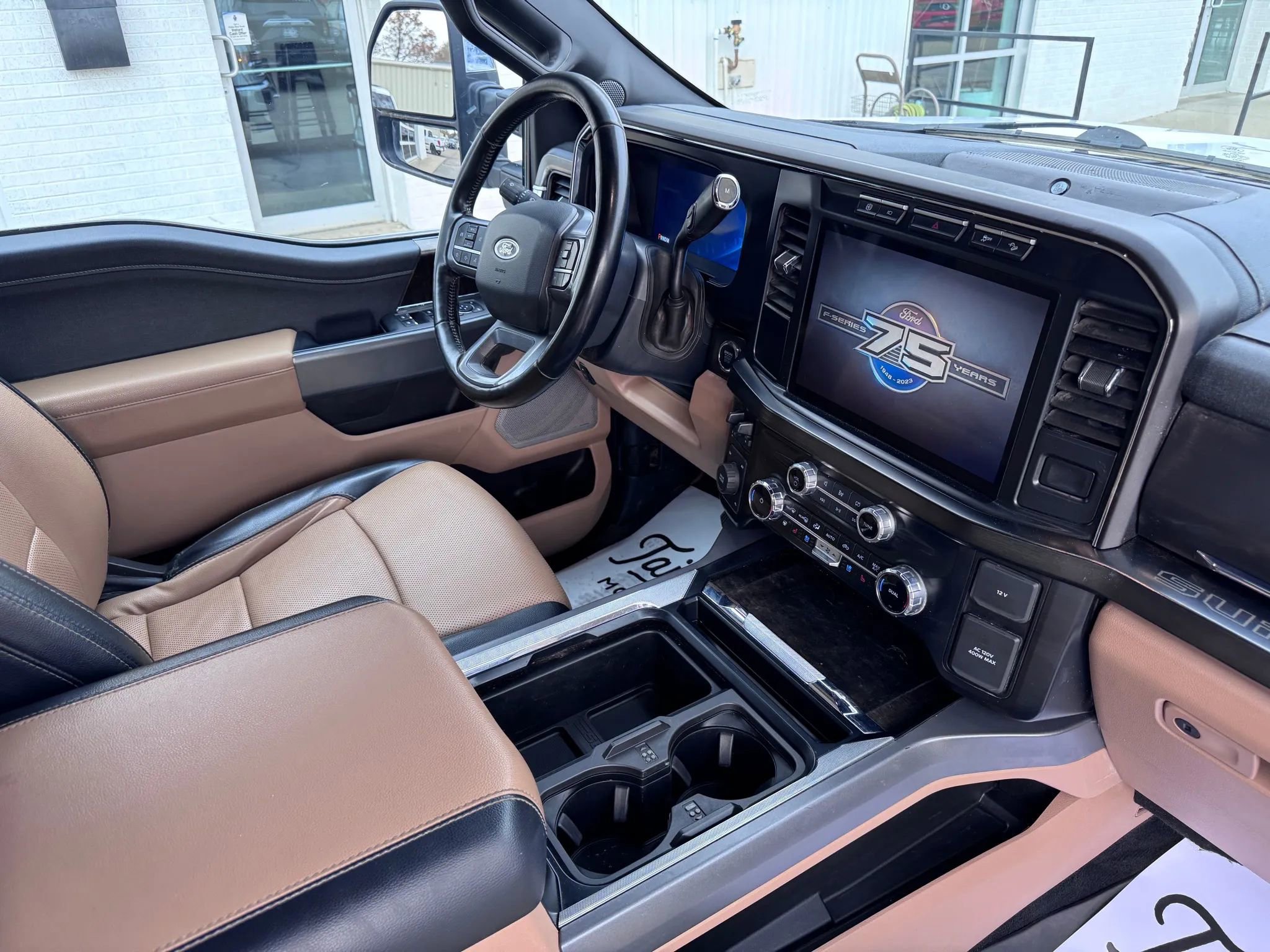 Used 2023 Ford F250 Lariat w/ Chrome Package image 18