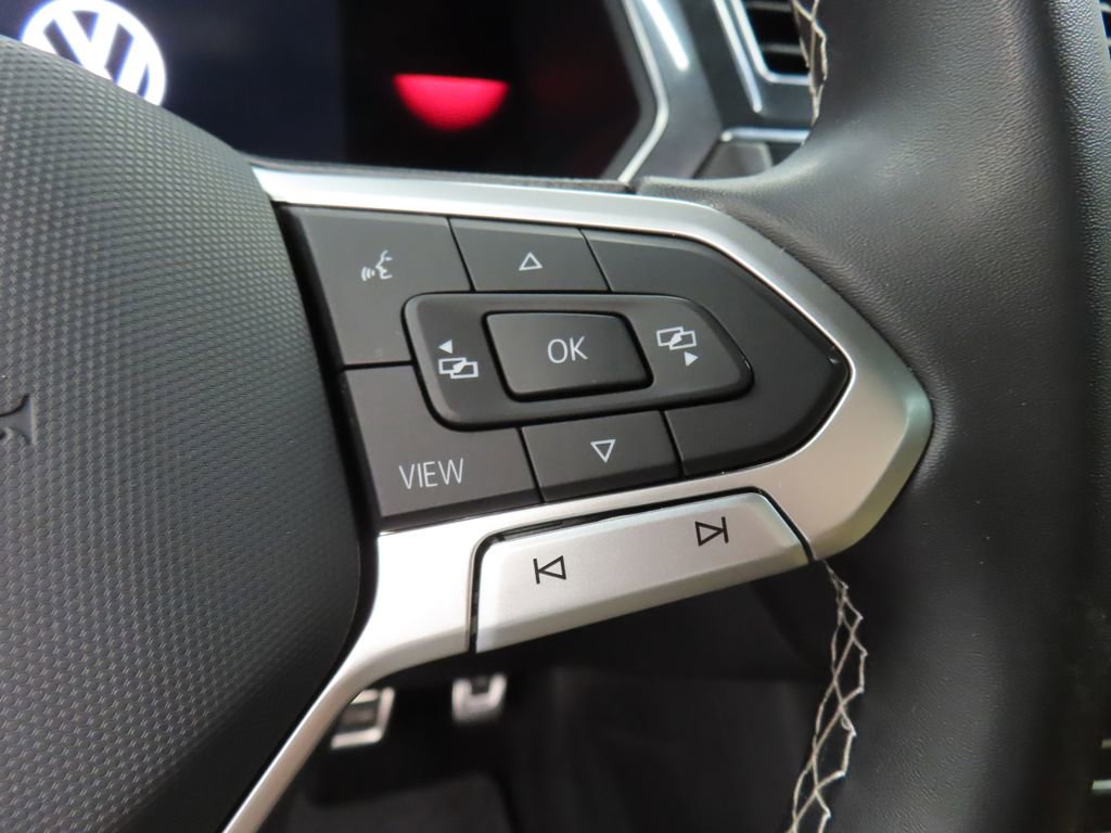 Used 2023 Volkswagen Tiguan SE R-Line image 51