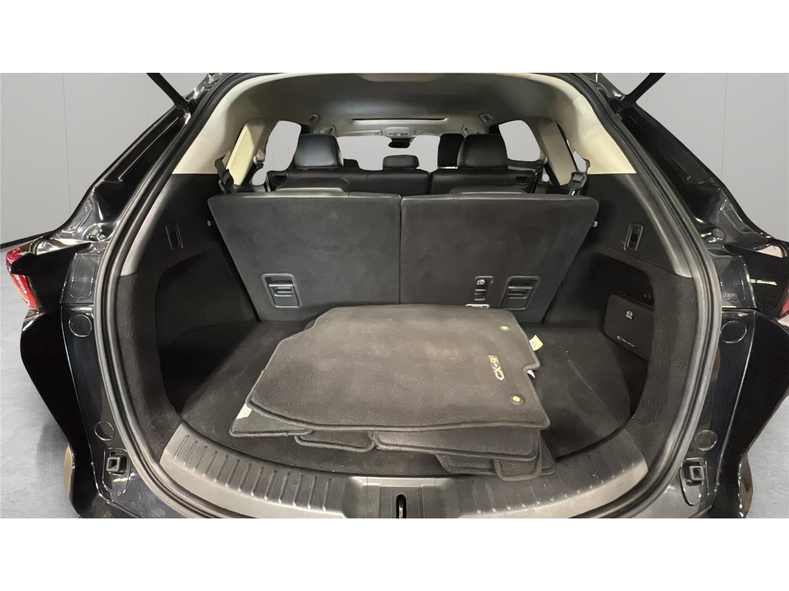 Used 2023 MAZDA CX-9 Touring Plus AWD/4WD image 14