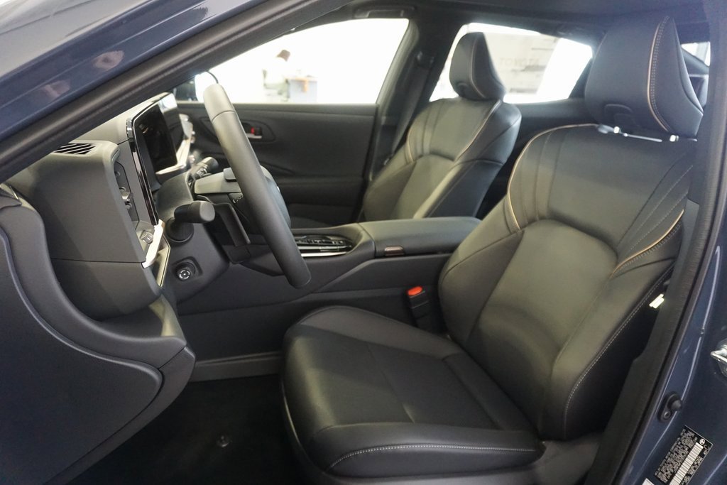 New 2026 Toyota Crown Platinum image 23