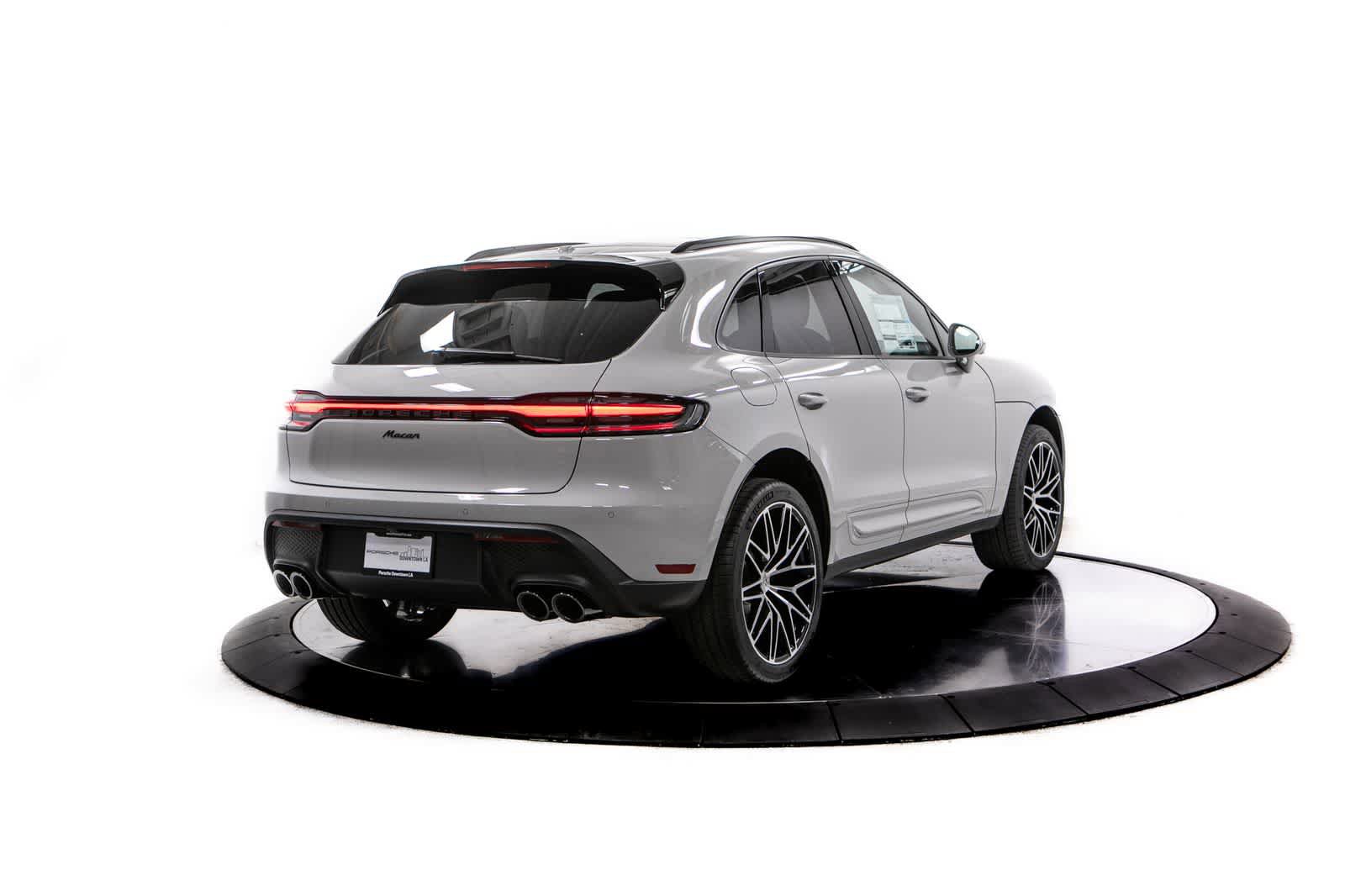 New 2026 Porsche Macan AWD/4WD image 7