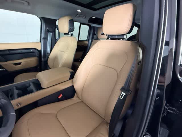 New 2026 Land Rover Defender 110 S AWD/4WD image 6