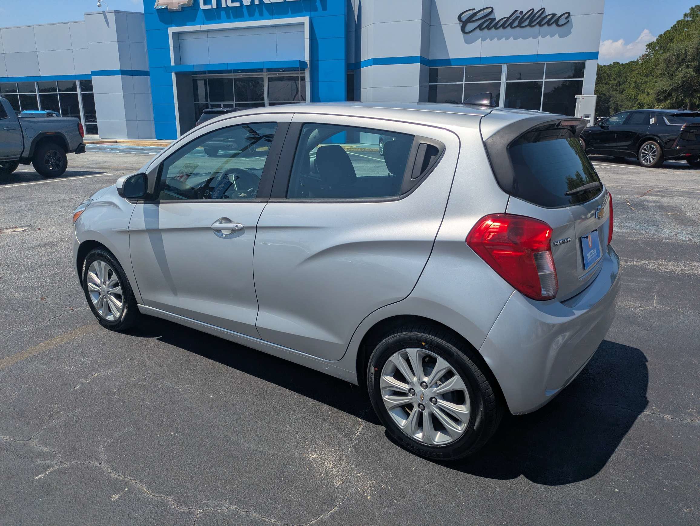 Used 2017 Chevrolet Spark LT FWD image 23