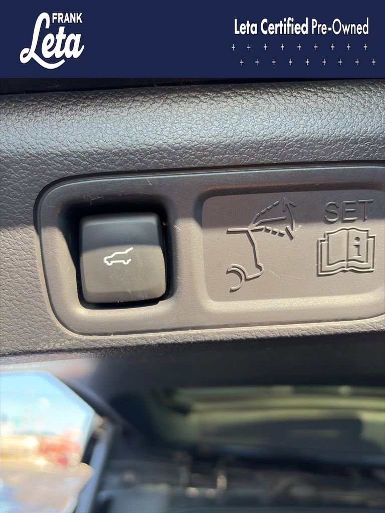 Used 2024 Ford Expedition XLT image 33
