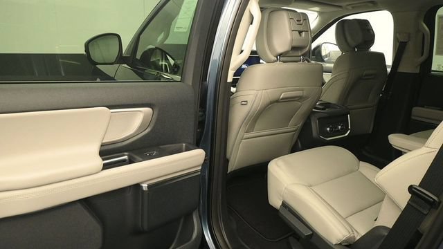 New 2027 Ford Expedition Active AWD/4WD image 11