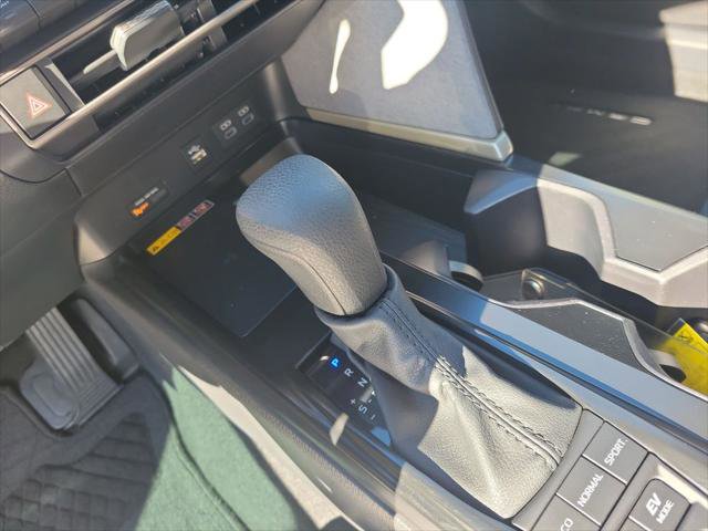 Certified 2025 Toyota Camry LE image 27