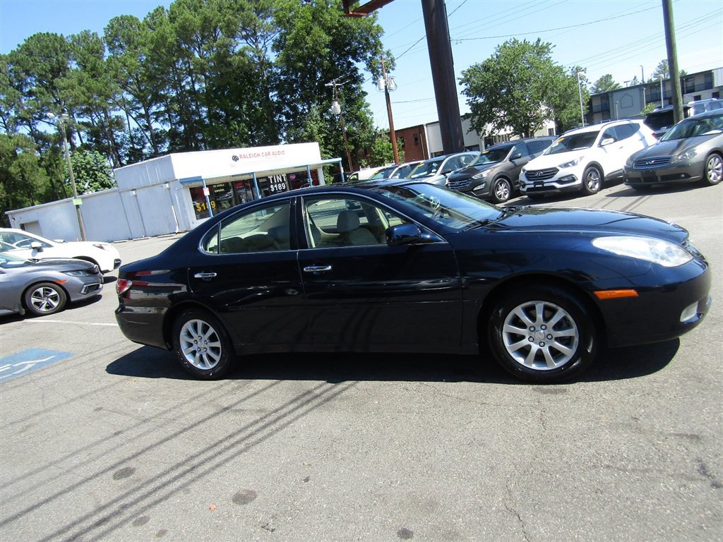 Used 2004 Lexus ES 330 FWD image 8