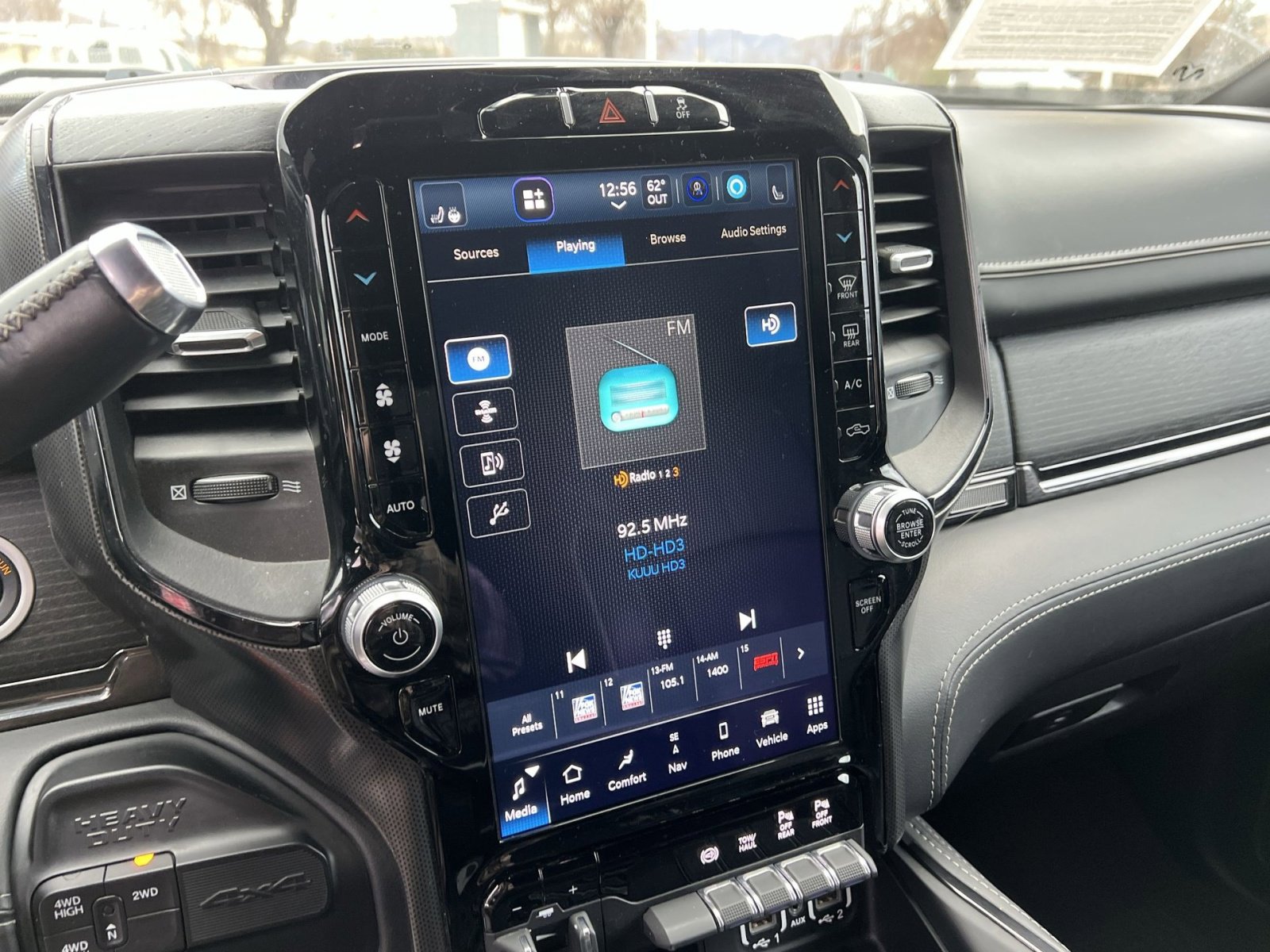 Used 2022 RAM 2500 Limited image 24