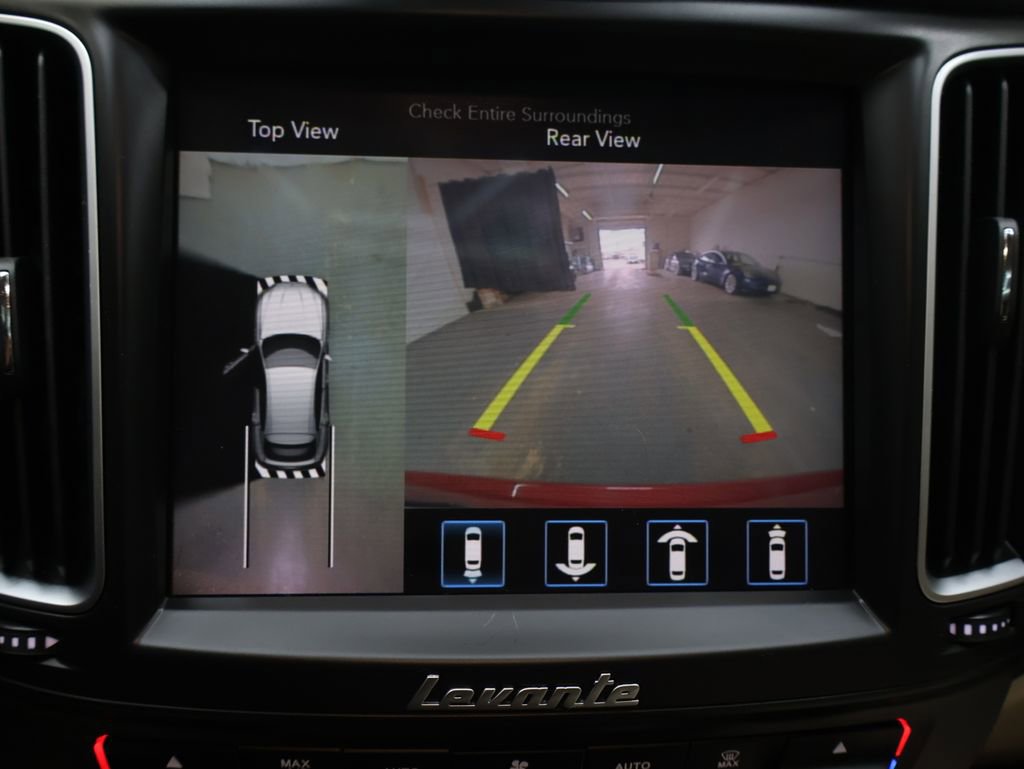 Used 2020 Maserati Levante GranLusso image 22