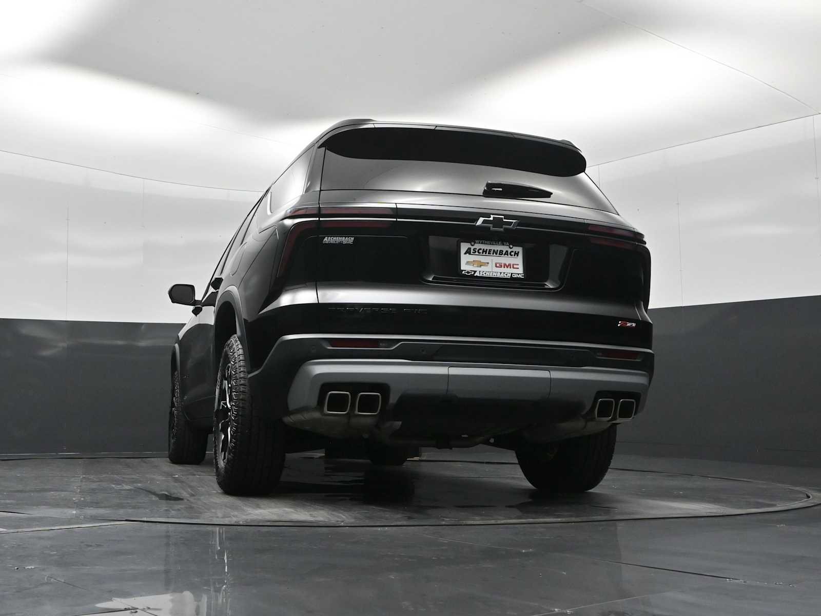 Used 2024 Chevrolet Traverse Z71 image 23