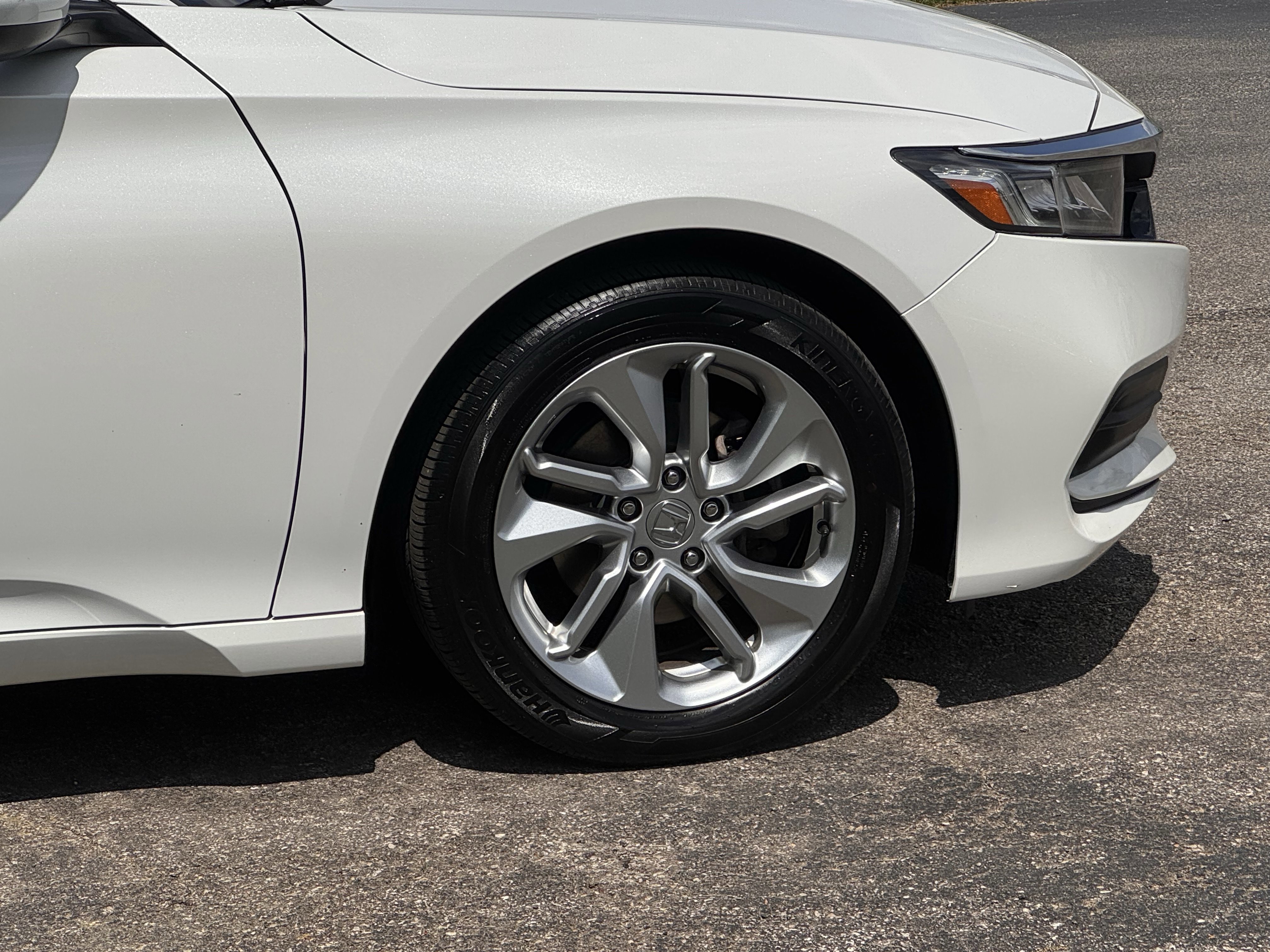 Used 2018 Honda Accord LX image 25