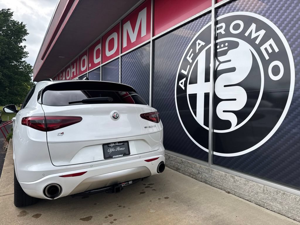 Used 2020 Alfa Romeo Stelvio Ti Sport AWD/4WD image 12