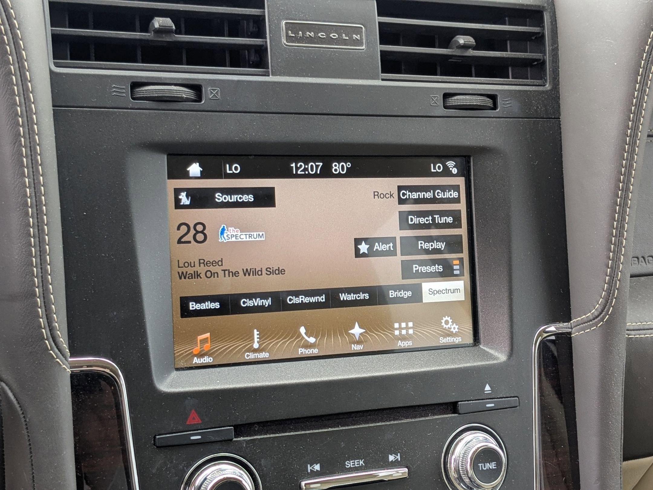 Used 2017 Lincoln Navigator Reserve RWD image 16