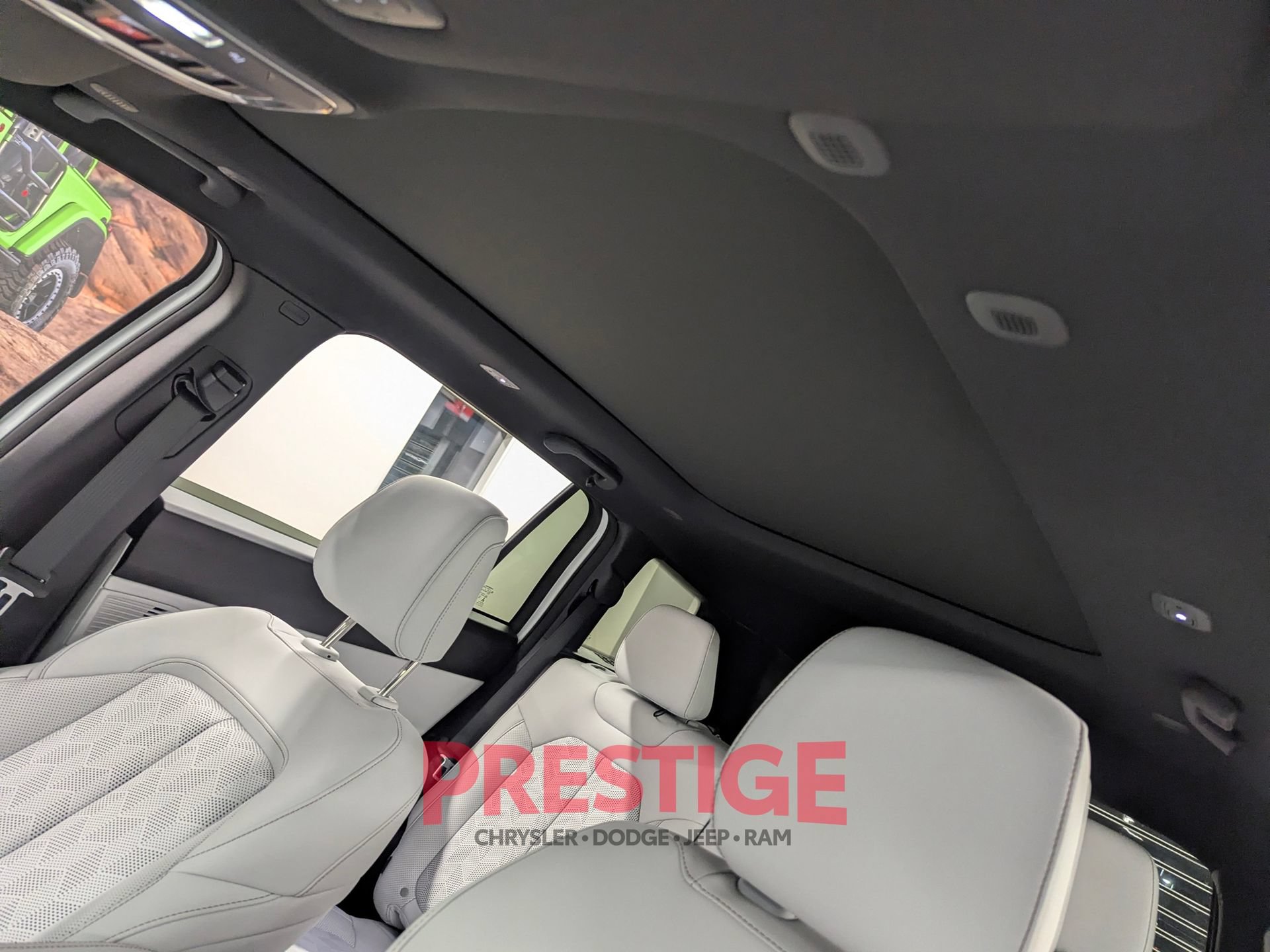 Used 2026 Jeep Cherokee Overland AWD/4WD image 24