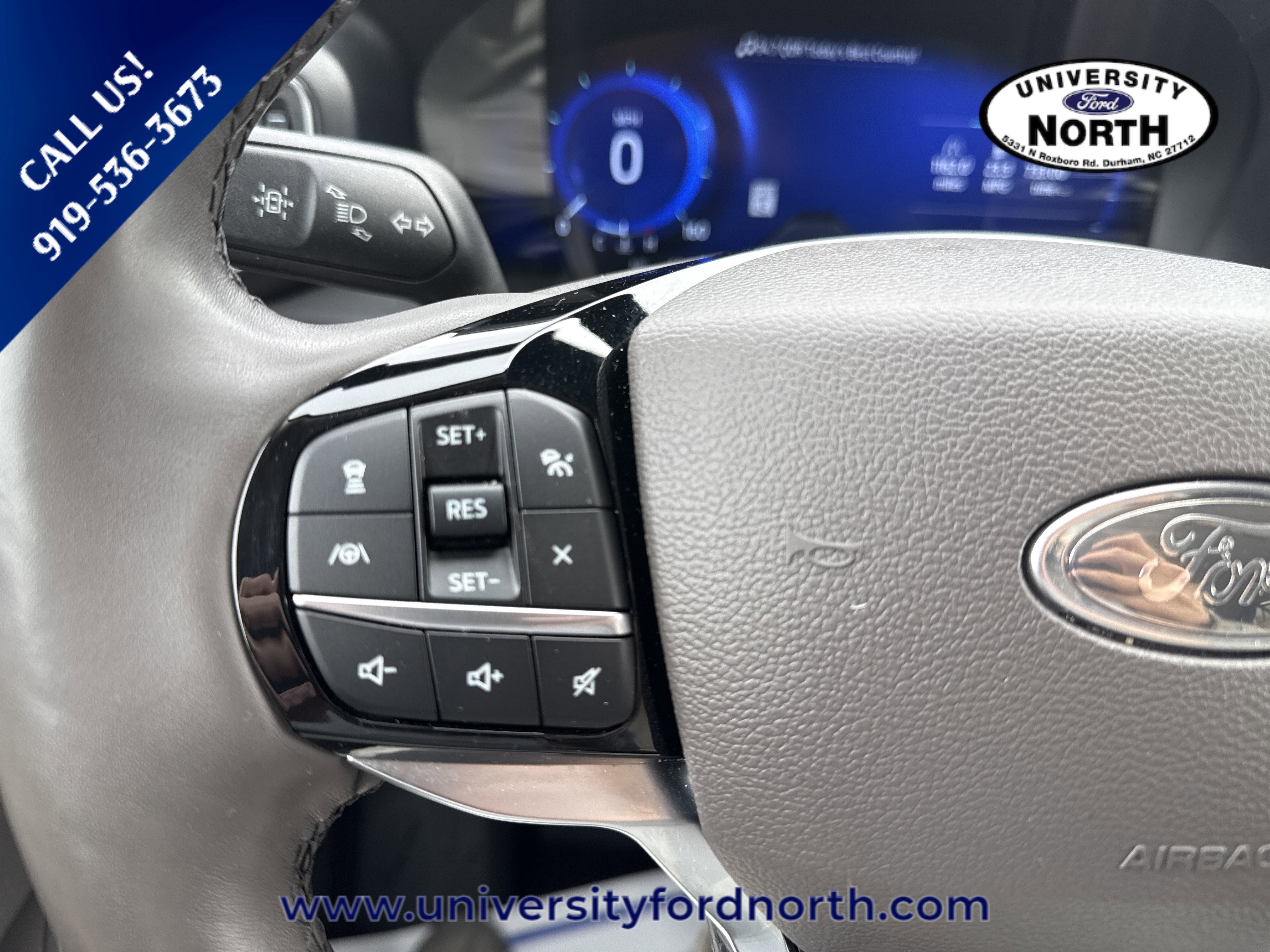 Used 2023 Ford Explorer Platinum w/ Technology Package image 22