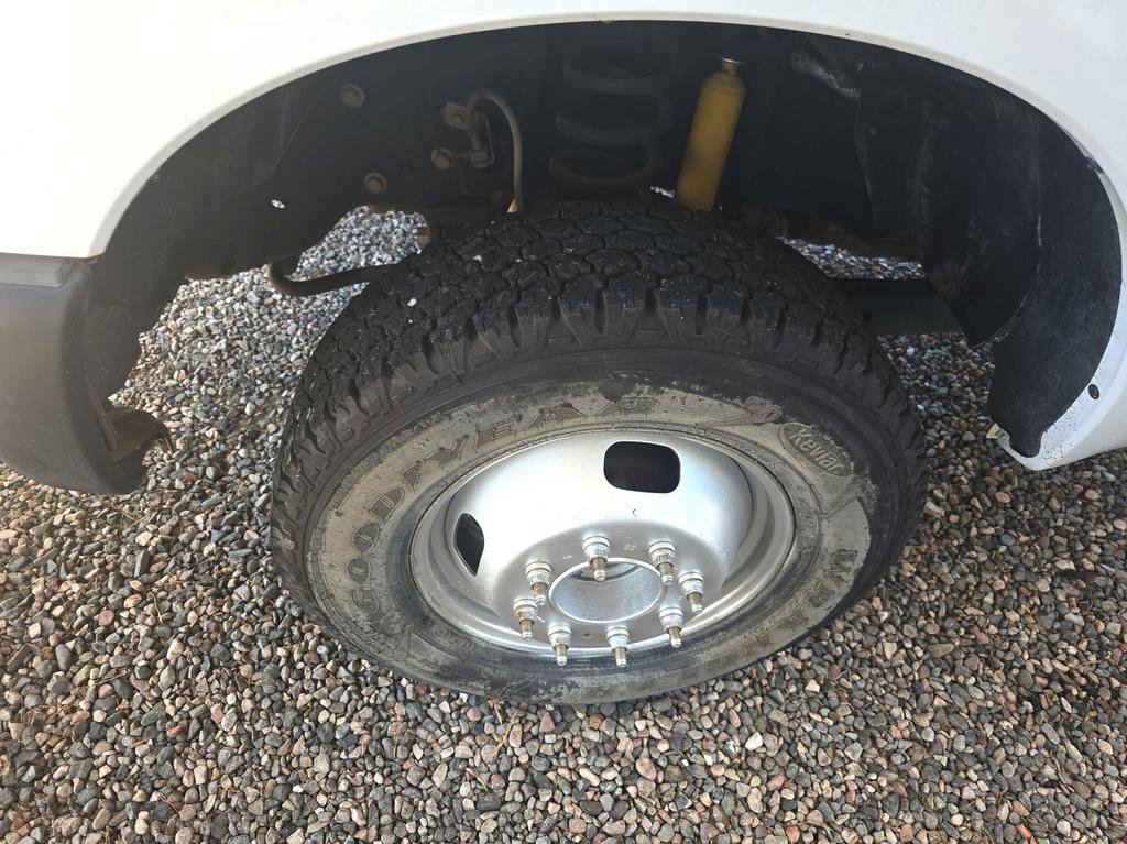 Used 2015 Ford F350 XL w/ Trailer Tow Package image 35