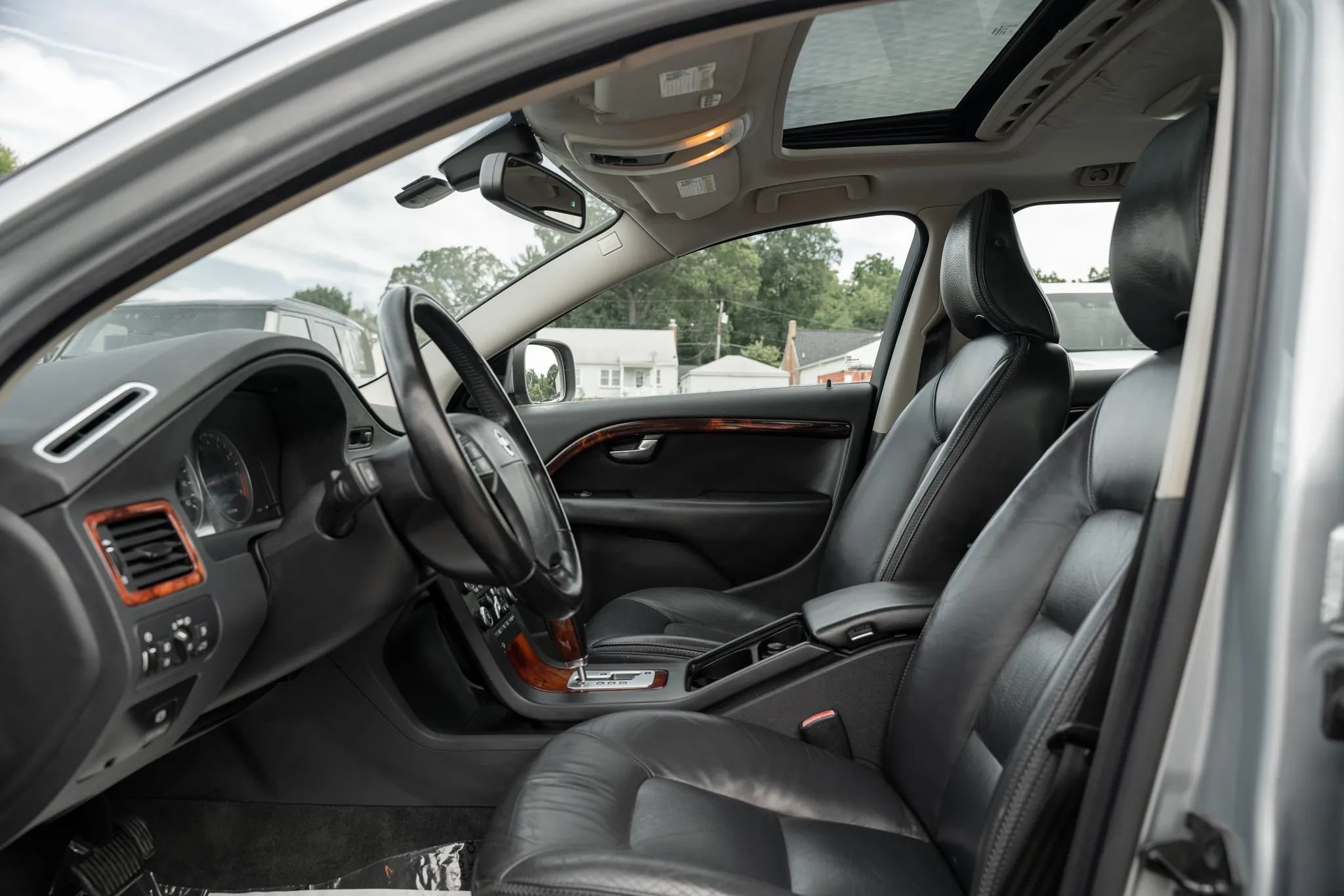 Used 2008 Volvo XC70 3.2 AWD/4WD image 7