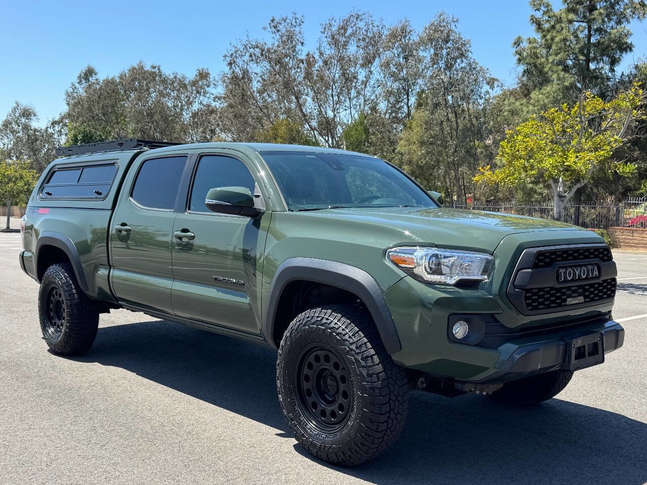 Used 2022 Toyota Tacoma TRD Off-Road w/ TRD Premium Off Road Package AWD/4WD image 1