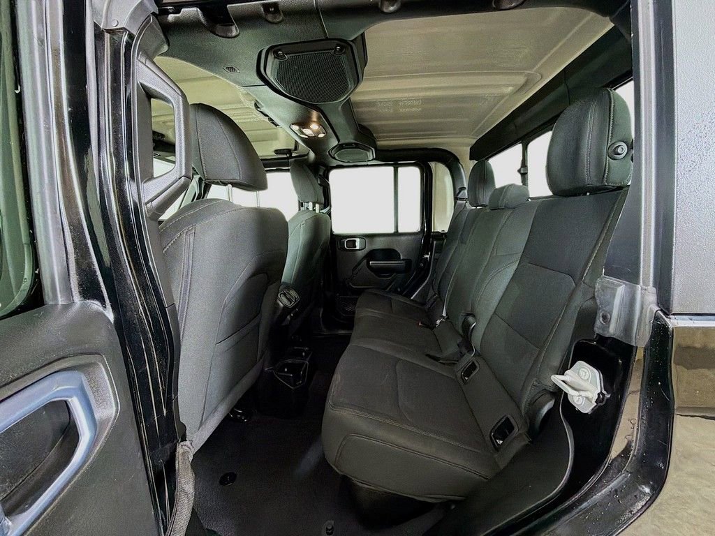 Used 2021 Jeep Gladiator Sport image 20