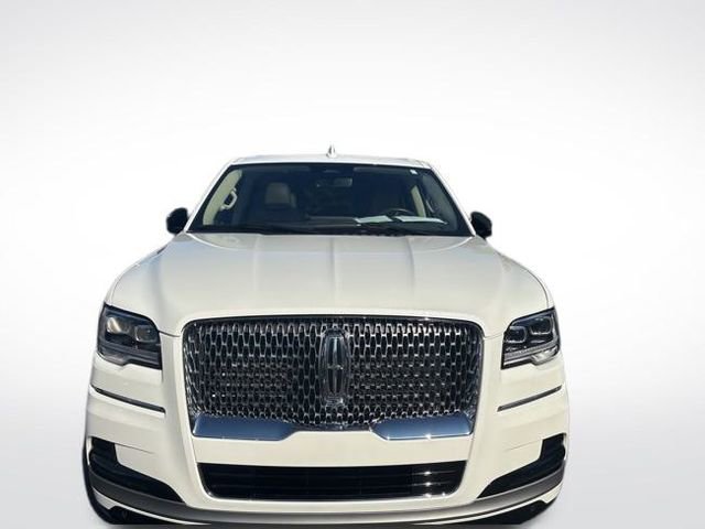 Certified 2024 Lincoln Navigator Reserve image 3