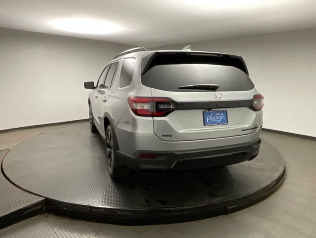 New 2026 Honda Pilot Black Edition image 5