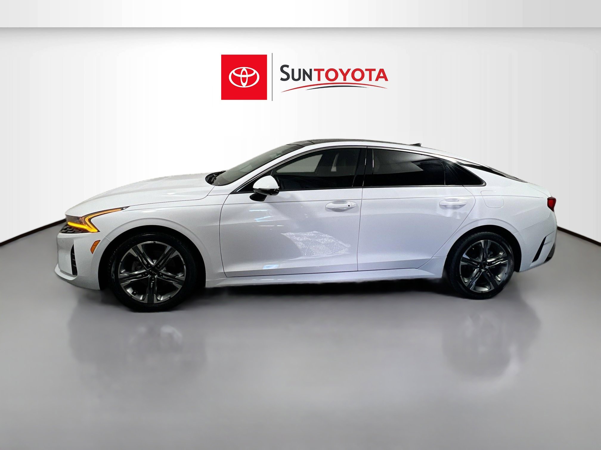 Used 2023 Kia K5 EX w/ EX Premium Package image 7