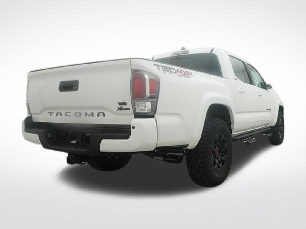Used 2022 Toyota Tacoma TRD Sport w/ Technology Package AWD/4WD image 28