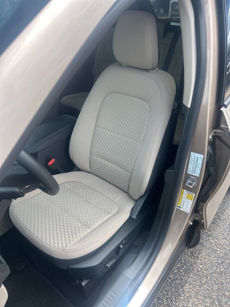 Used 2020 Ford Escape SE FWD image 5