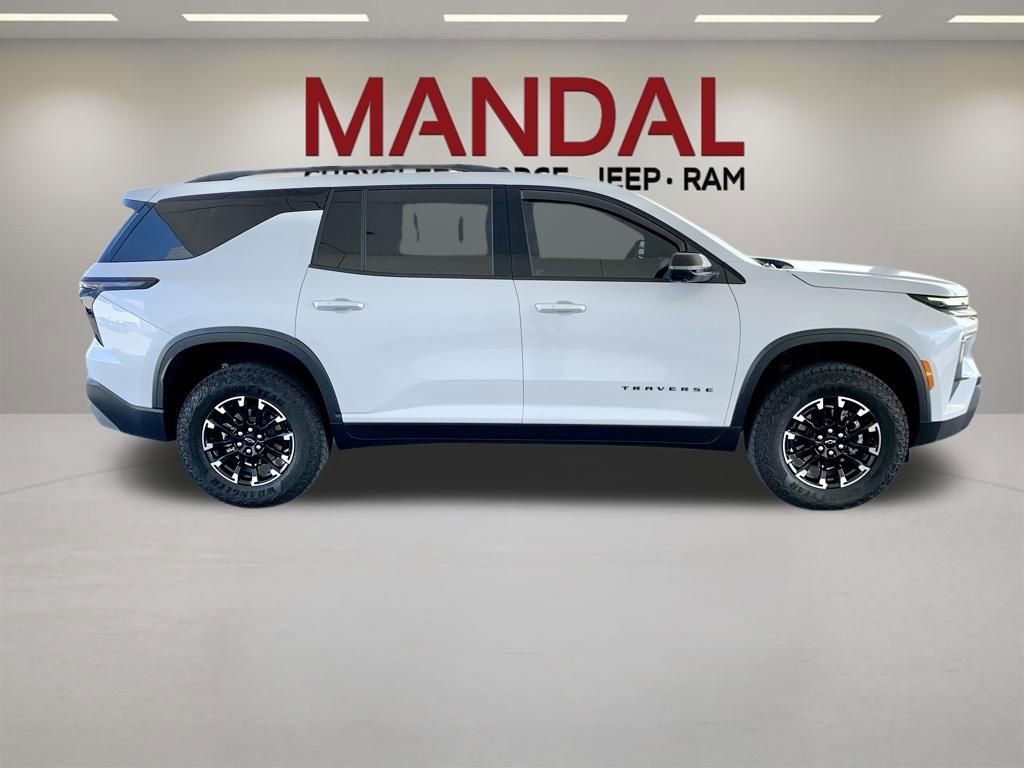Used 2026 Chevrolet Traverse Z71 w/ Driver Confidence Package AWD/4WD image 6