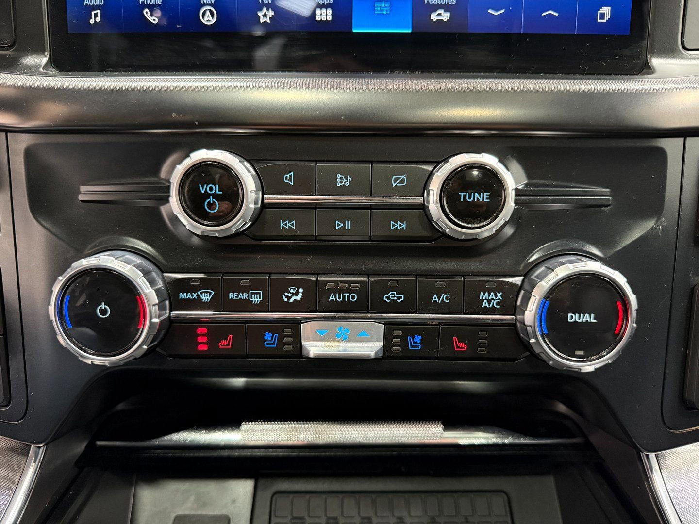 Used 2023 Ford F150 Platinum w/ Equipment Group 701A High AWD/4WD image 15