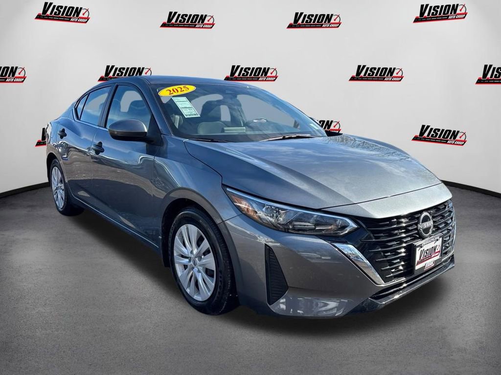 Used 2025 Nissan Sentra S image 3