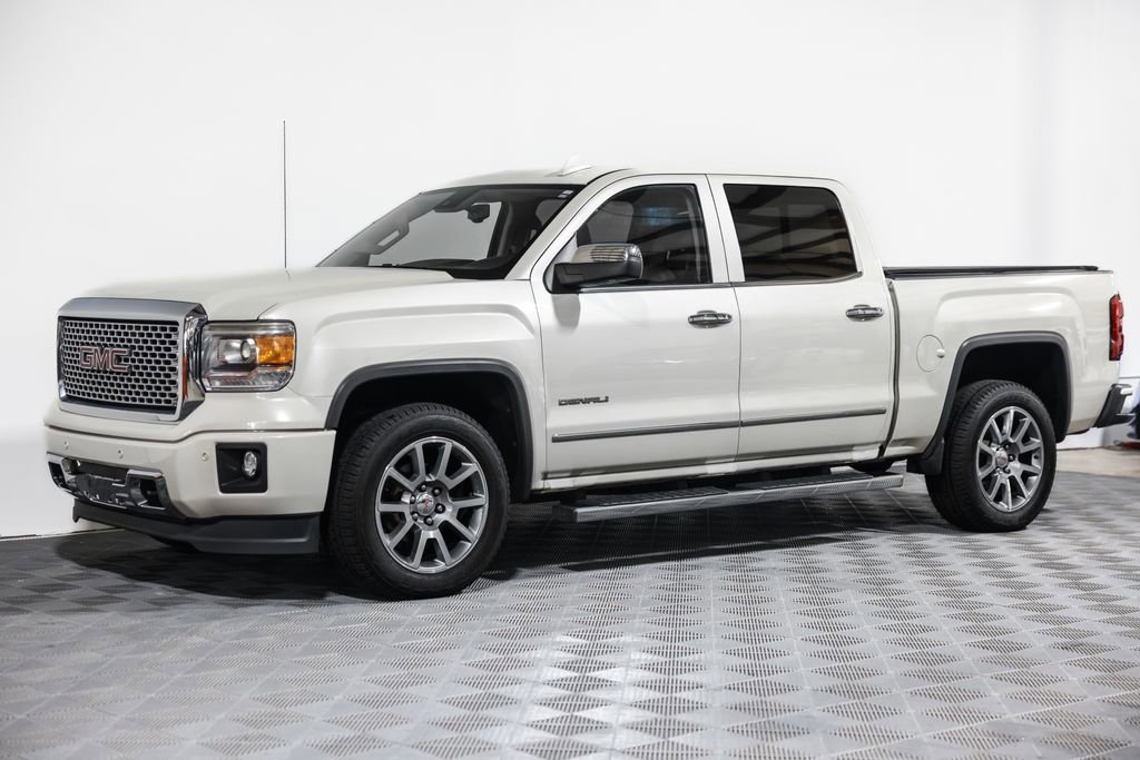 Used 2015 GMC Sierra 1500 Denali w/ Driver Alert Package image 17