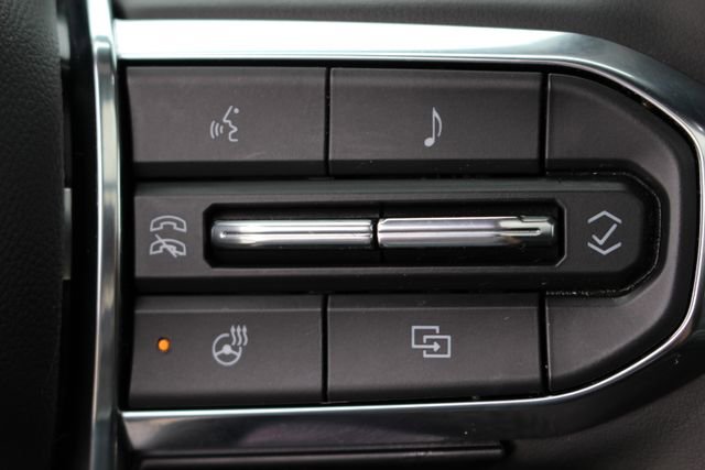 Used 2025 GMC Yukon Denali w/ Sun & Power Step Package image 15