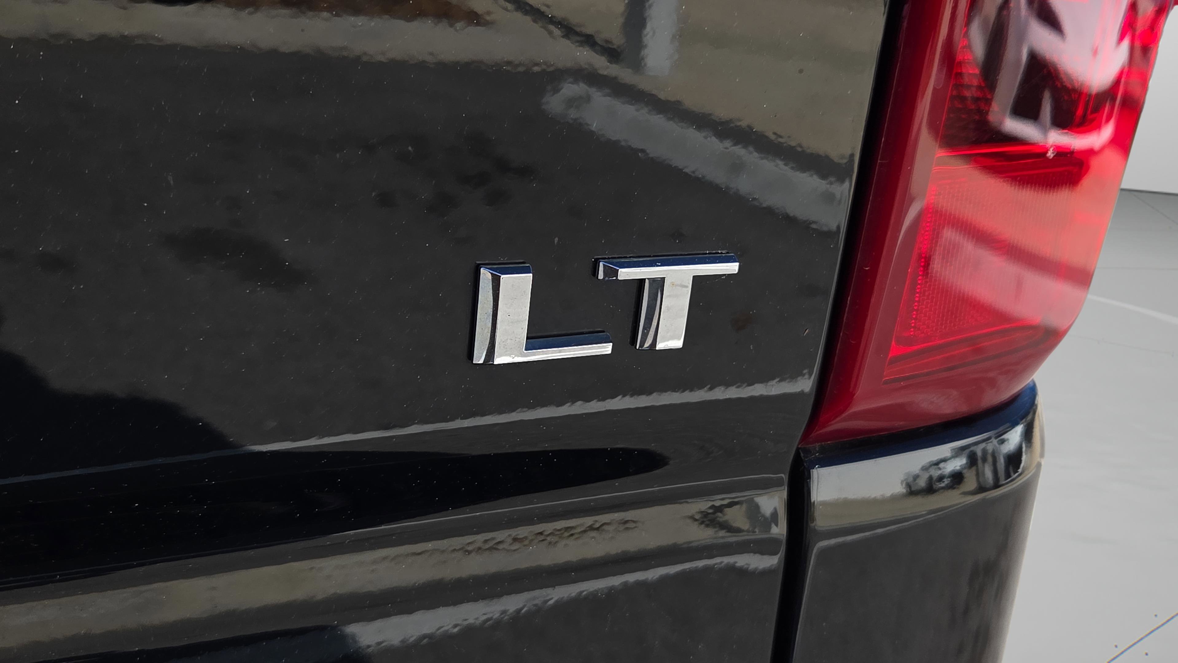 Used 2023 Chevrolet Silverado 1500 LT image 30