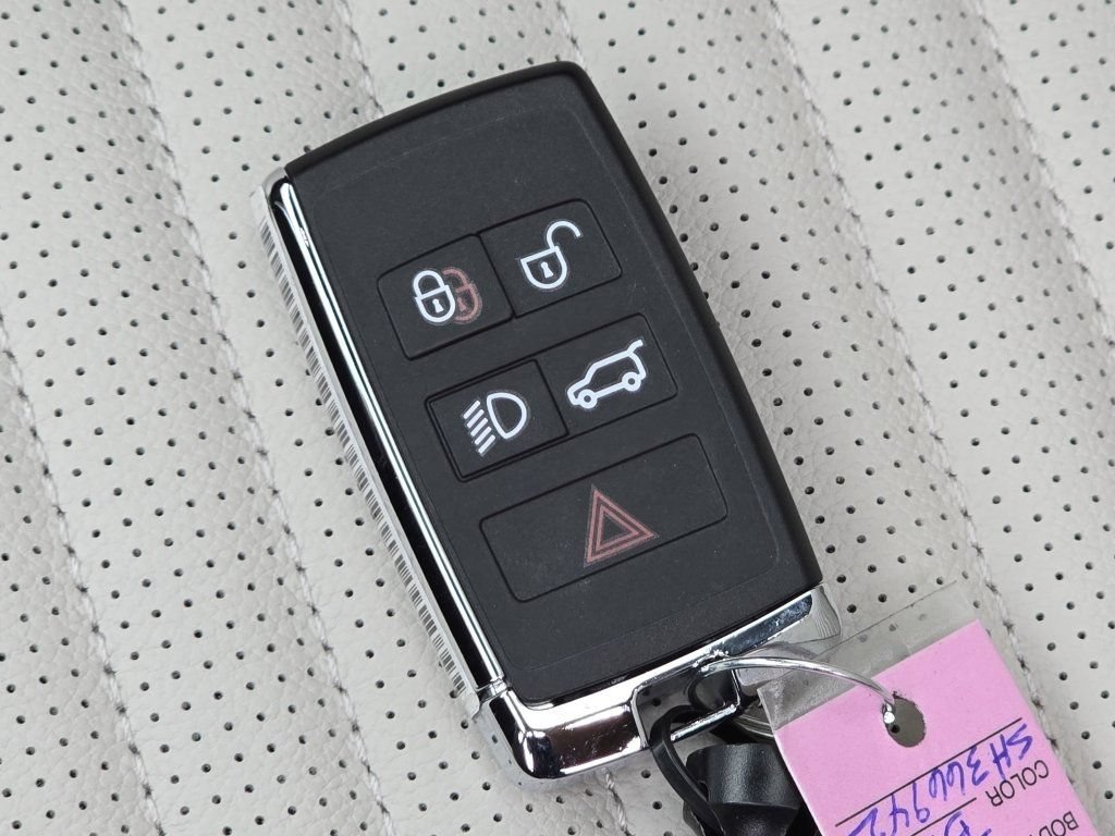 New 2025 Land Rover Discovery Sport Dynamic SE AWD/4WD image 51