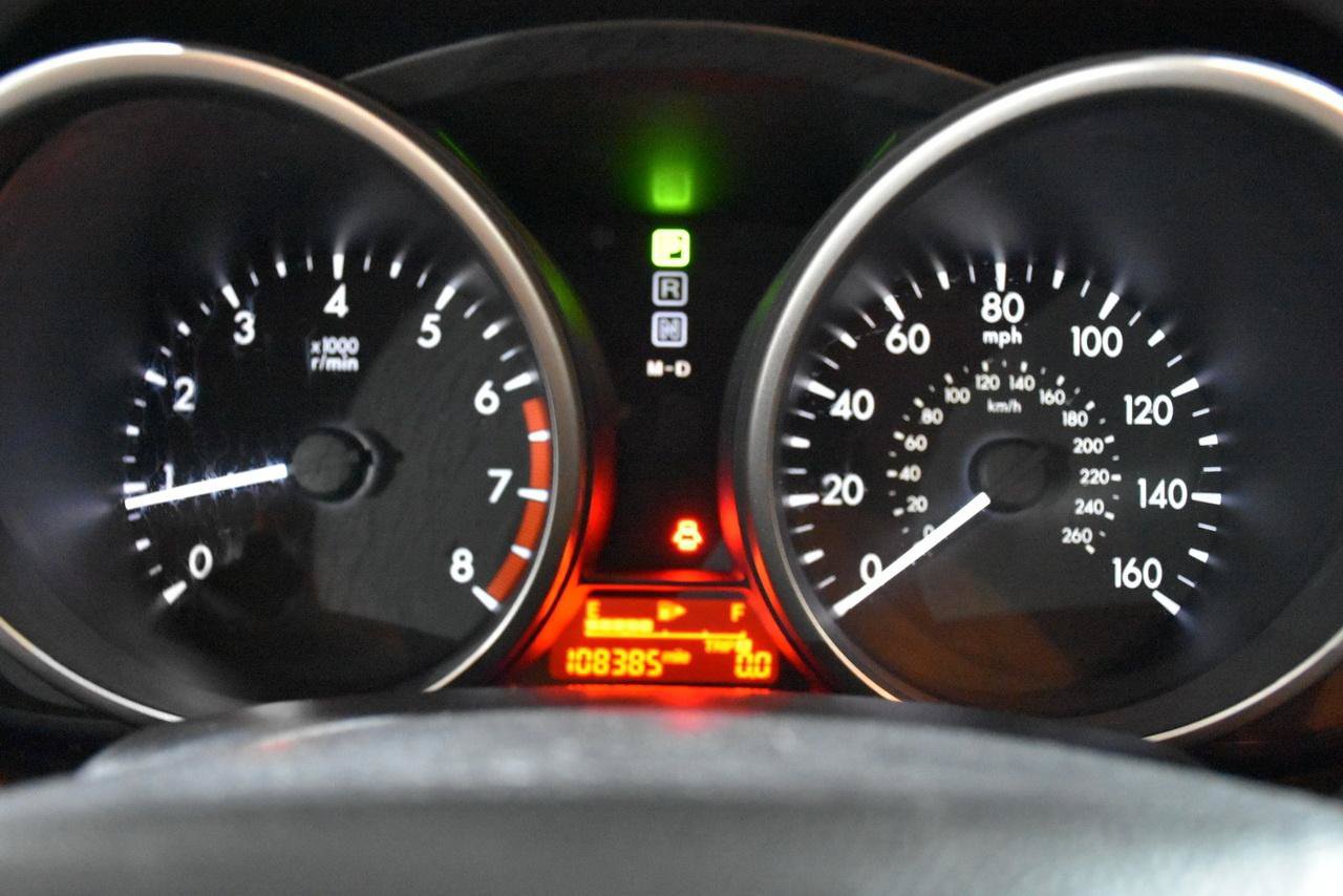 Used 2014 MAZDA MAZDA5 Touring FWD image 11