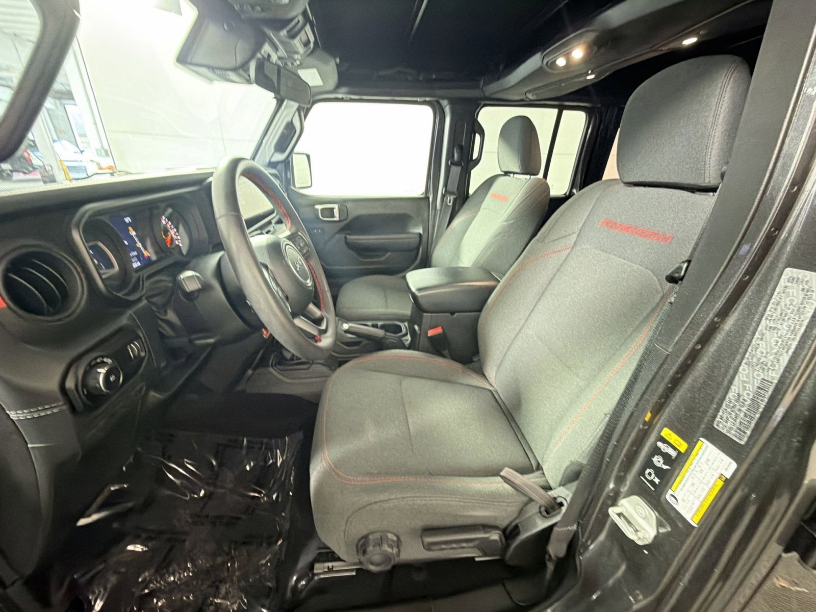 Used 2024 Jeep Wrangler Unlimited Rubicon w/ Convenience Group image 13