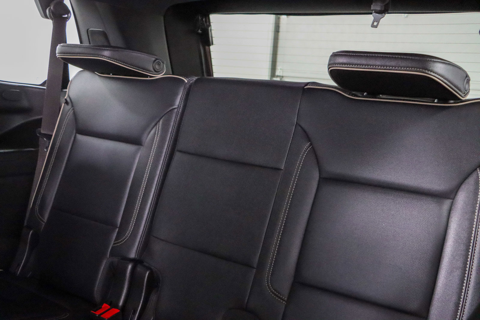 Used 2021 GMC Yukon SLT image 30