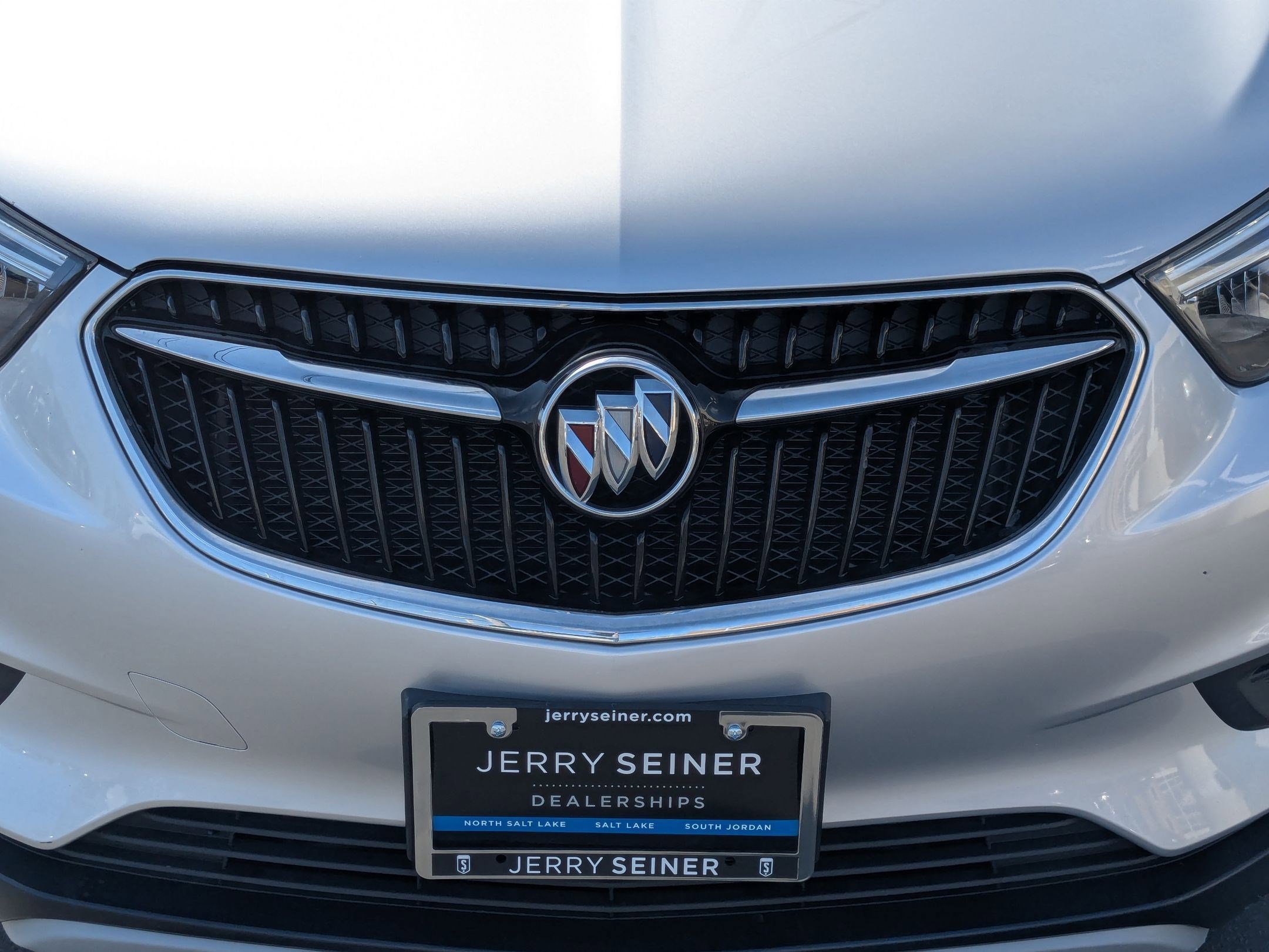 Used 2018 Buick Encore Preferred AWD/4WD image 9