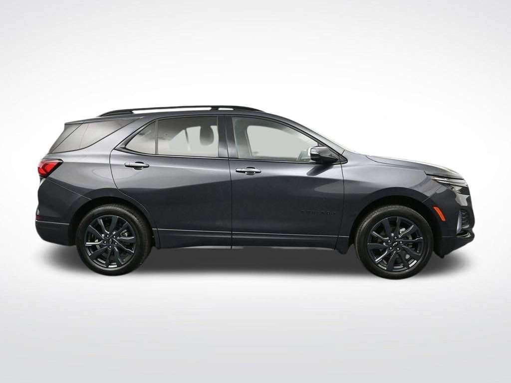Used 2023 Chevrolet Equinox RS w/ RS Leather Package image 6