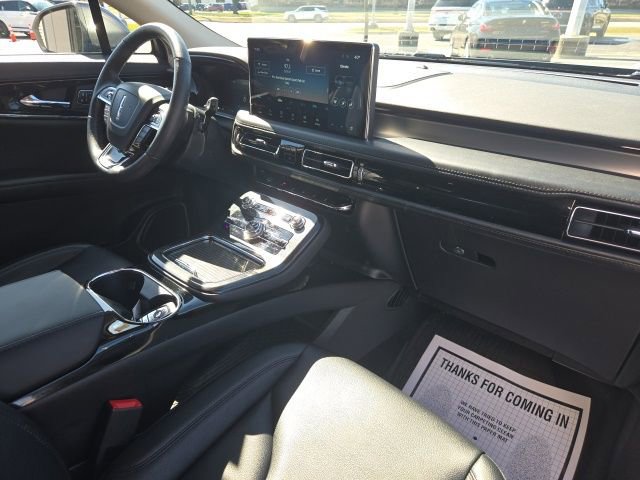 Certified 2022 Lincoln Nautilus AWD w/ Premium Package image 23